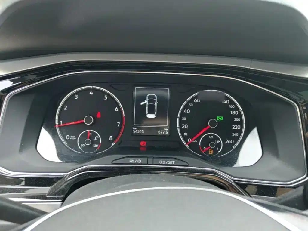 2019 Polo Plus 1.5L Automatic Beats Trendy Edition — миниатюра 4