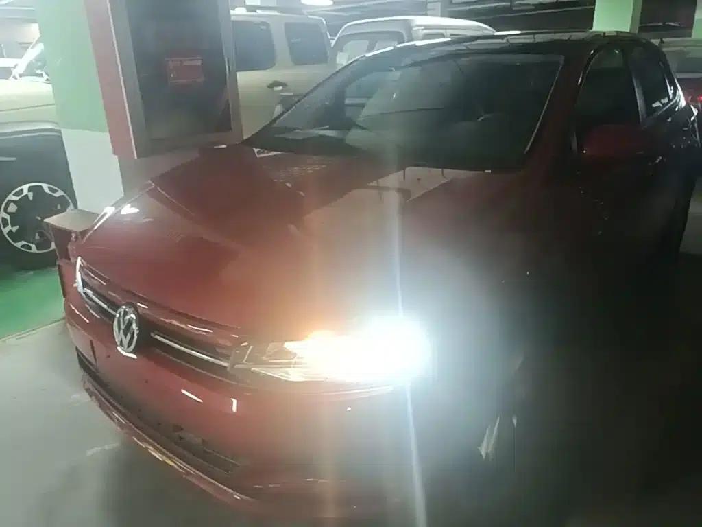 2019 Polo Plus 1.5L Automatic Panoramic Enjoyment Edition — миниатюра 1