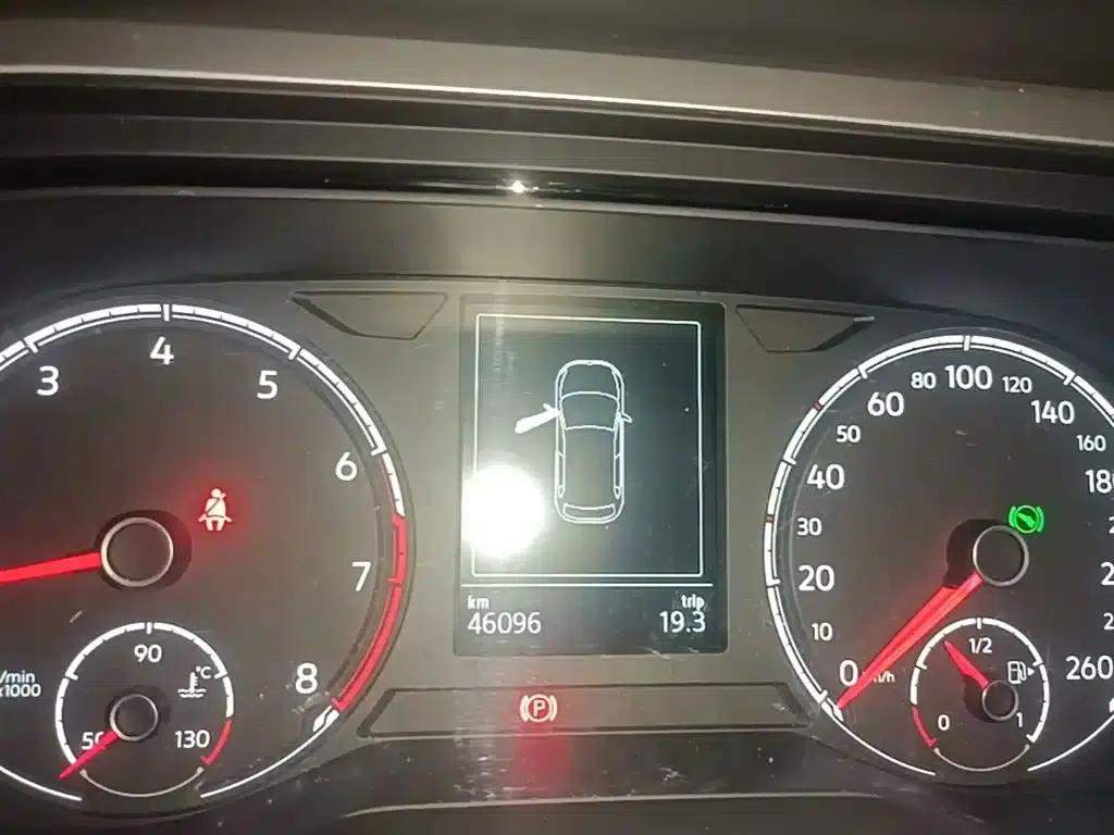 2019 Polo Plus 1.5L Automatic Panoramic Enjoyment Edition — миниатюра 12