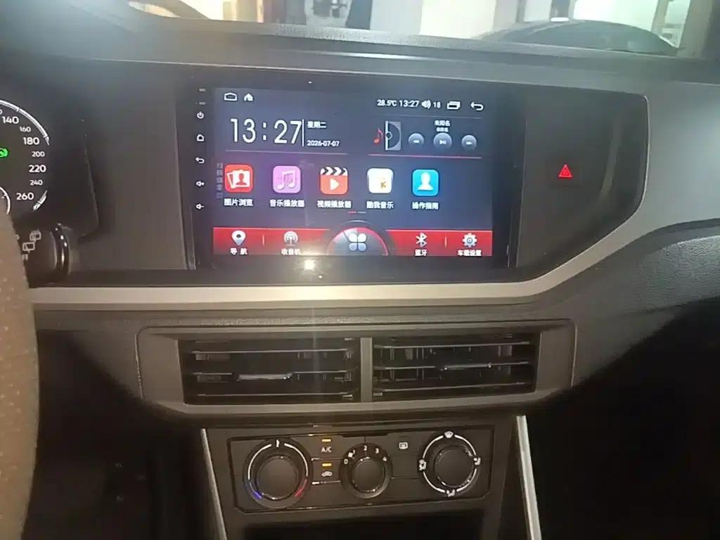 2019 Polo Plus 1.5L Automatic Panoramic Enjoyment Edition — миниатюра 13