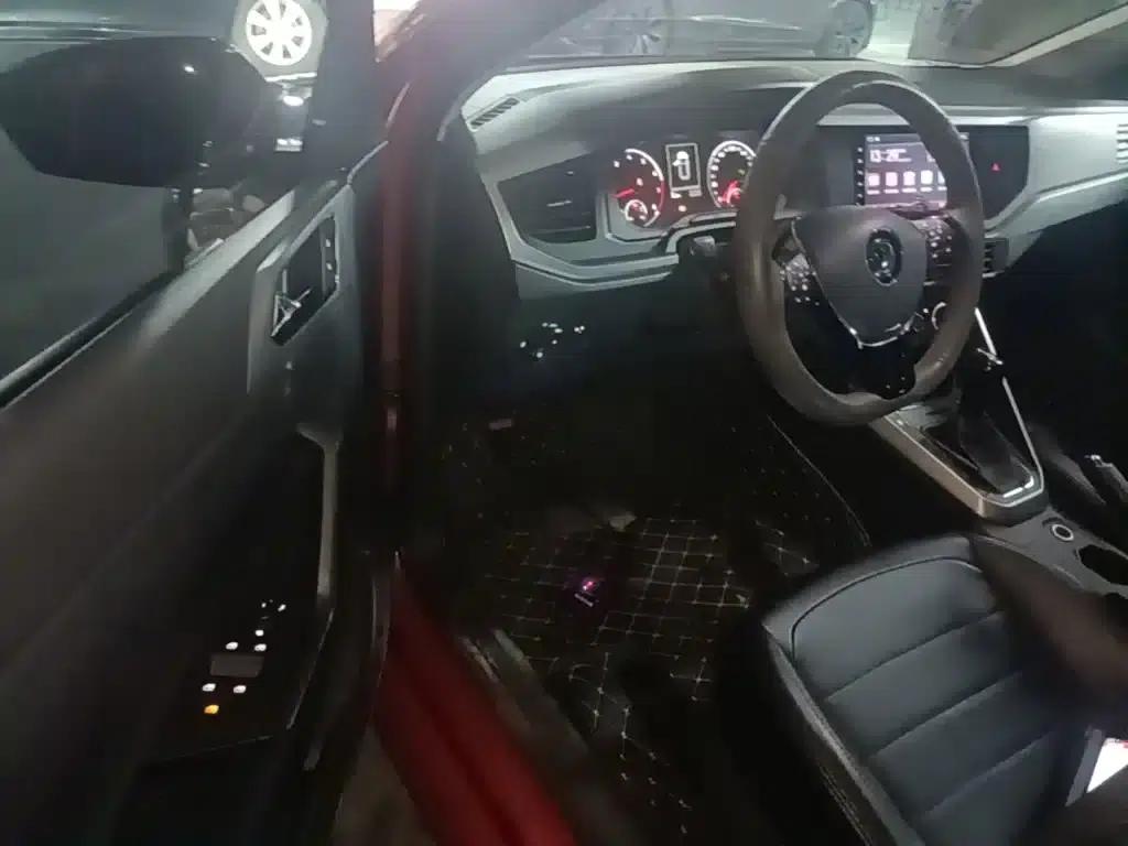 2019 Polo Plus 1.5L Automatic Panoramic Enjoyment Edition — миниатюра 16
