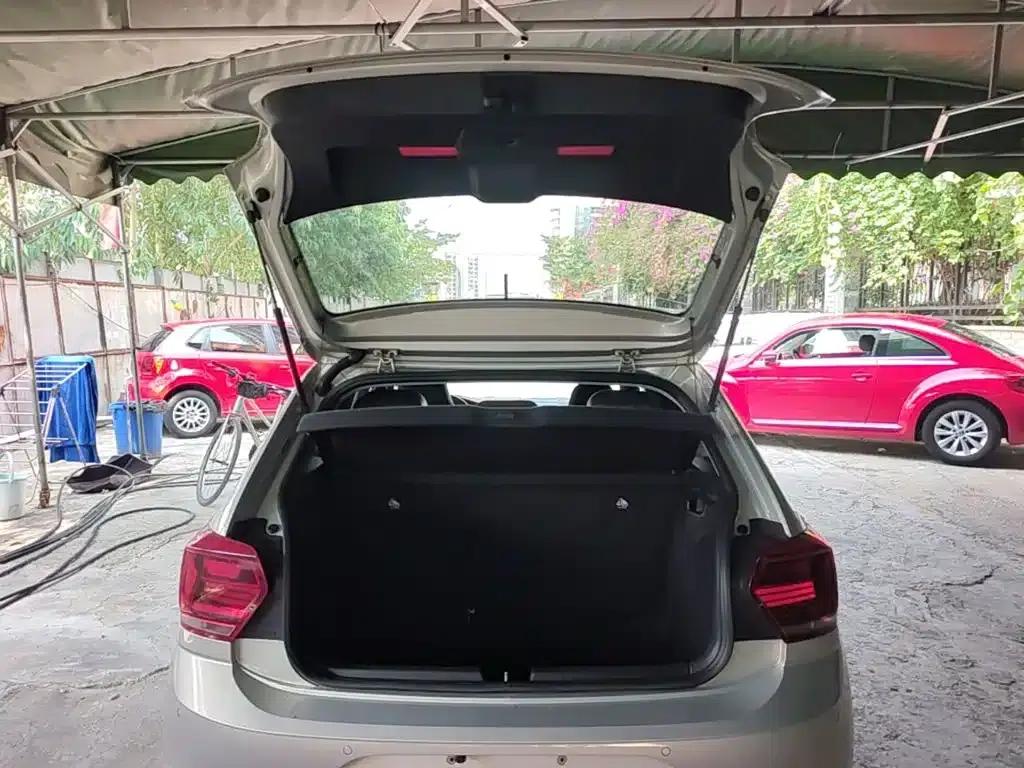 2019 Polo Plus 1.5L Automatic Colorful Technology Edition — миниатюра 19