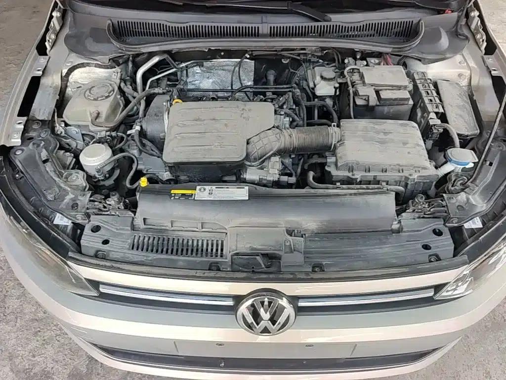 2019 Polo Plus 1.5L Automatic Colorful Technology Edition — миниатюра 20