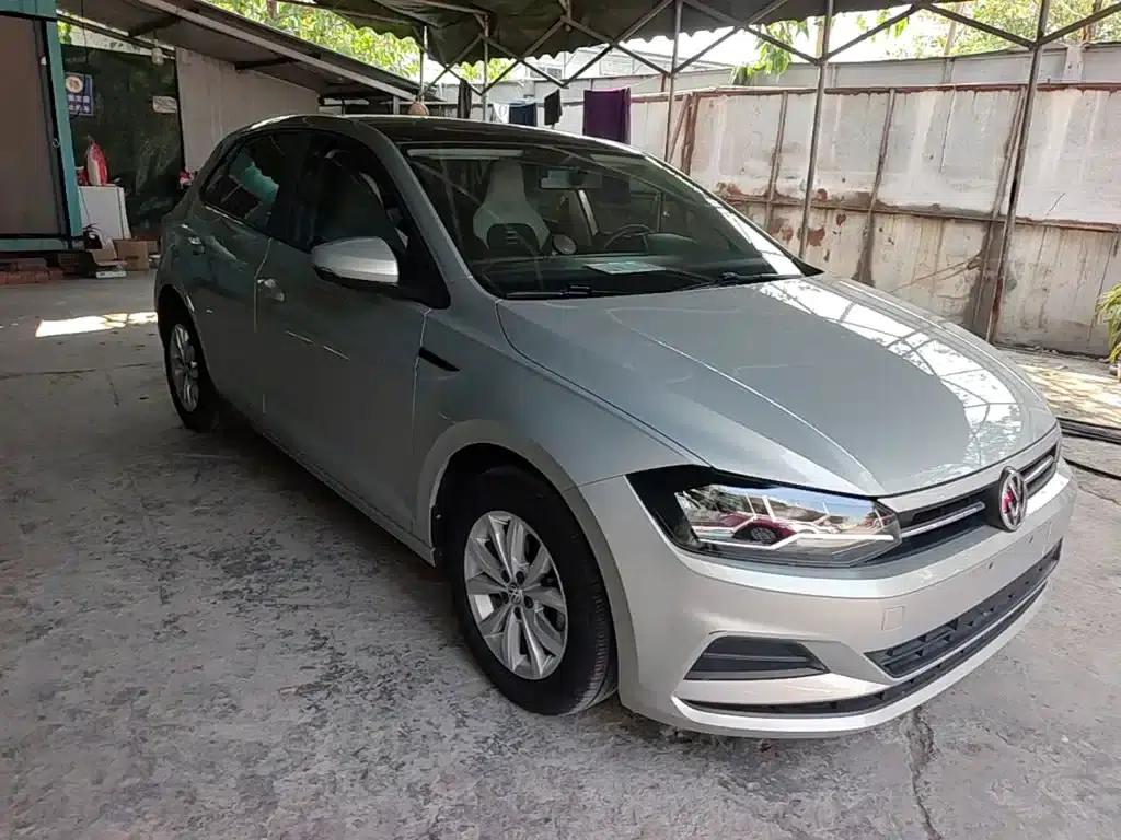 2019 Polo Plus 1.5L Automatic Colorful Technology Edition — миниатюра 4