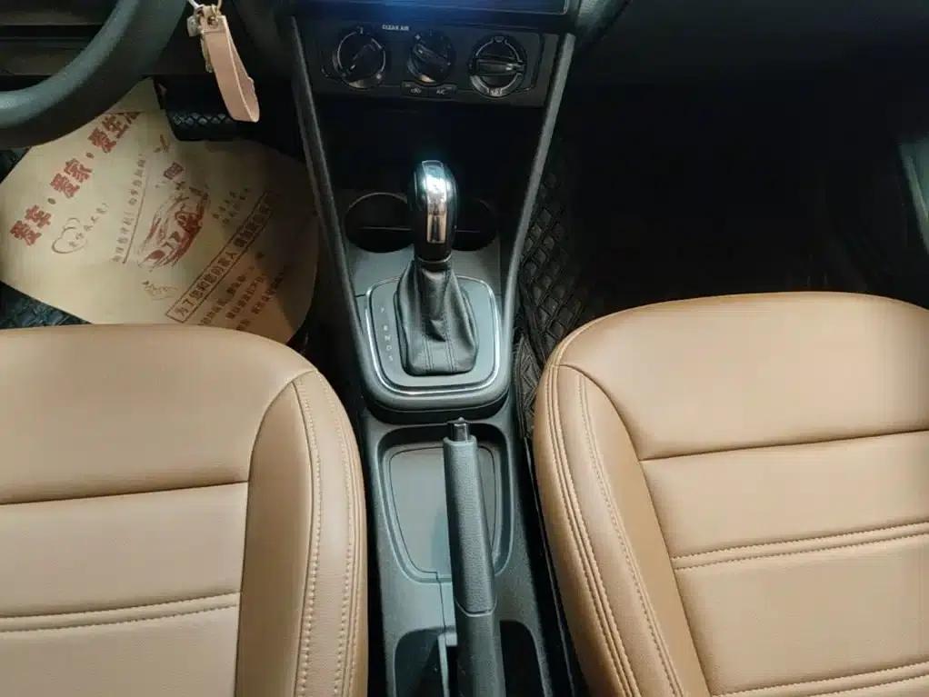 2016 Polo 1.4L Automatic Fashion Edition — миниатюра 14