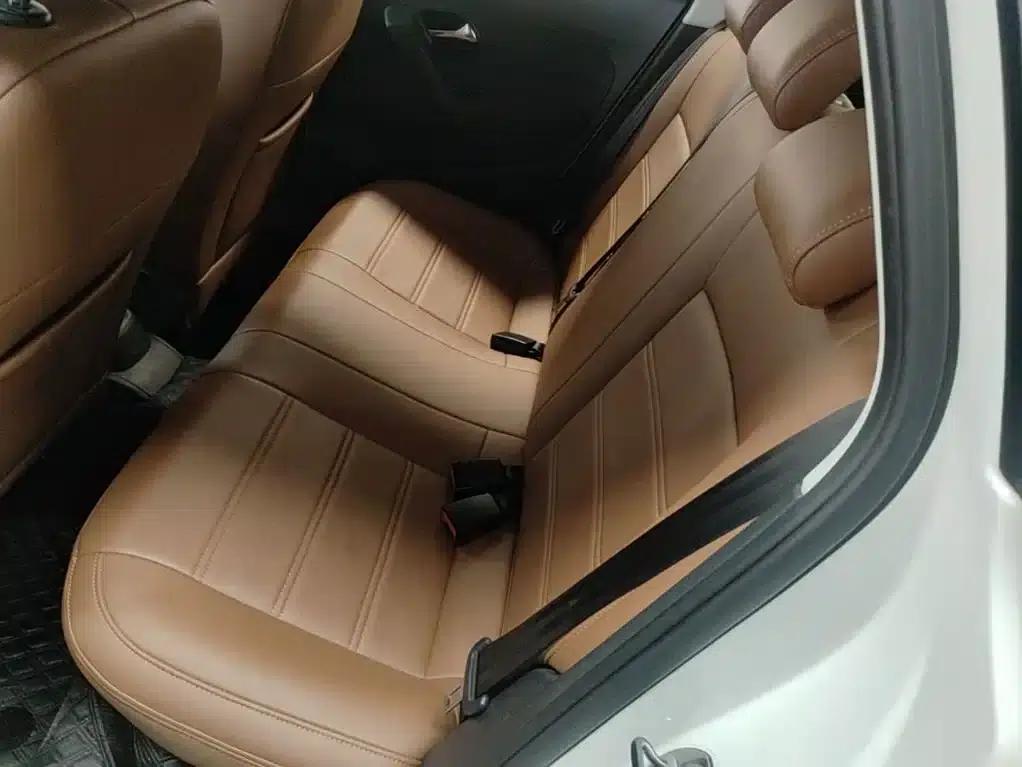 2016 Polo 1.4L Automatic Fashion Edition — миниатюра 17