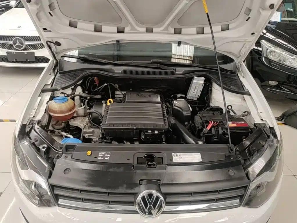 2016 Polo 1.4L Automatic Fashion Edition — миниатюра 20