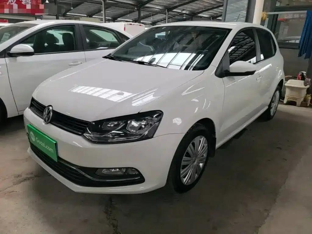 2016 Polo 1.6L Automatic Comfort Model — миниатюра 1