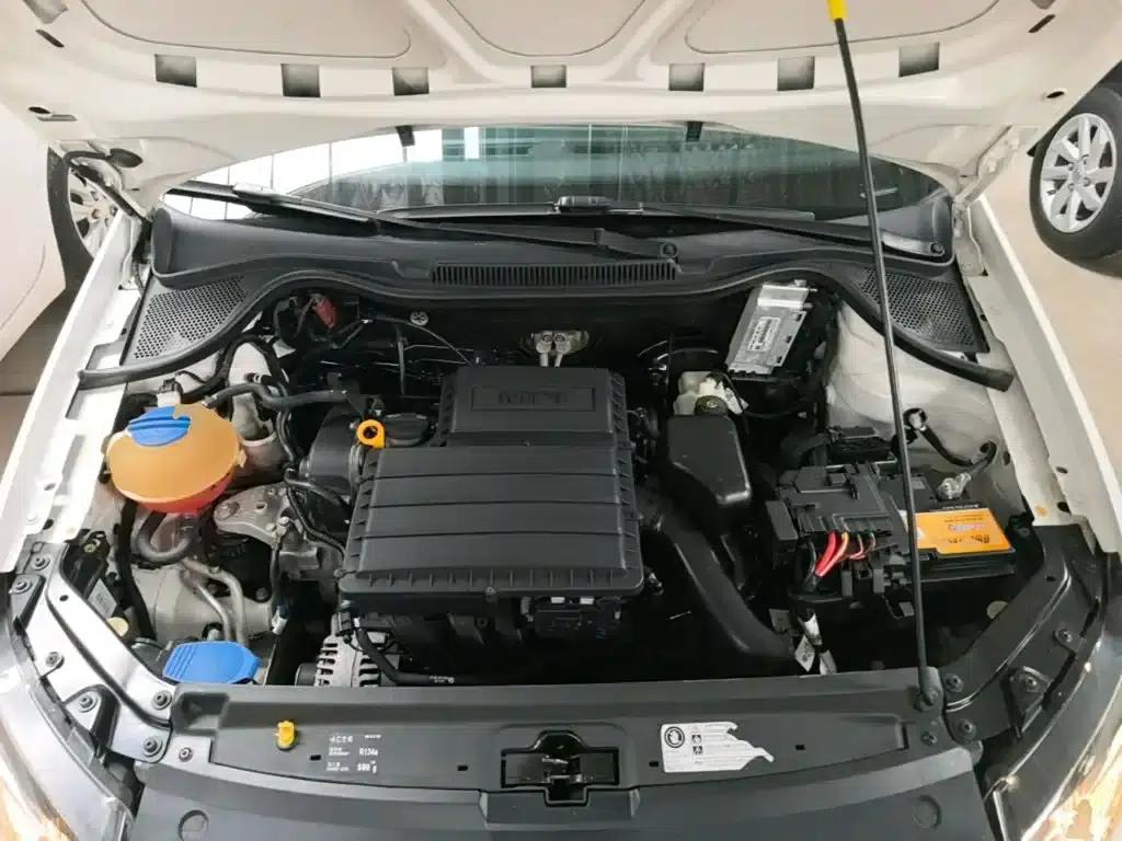 2016 Polo 1.6L Automatic Comfort Model — миниатюра 20