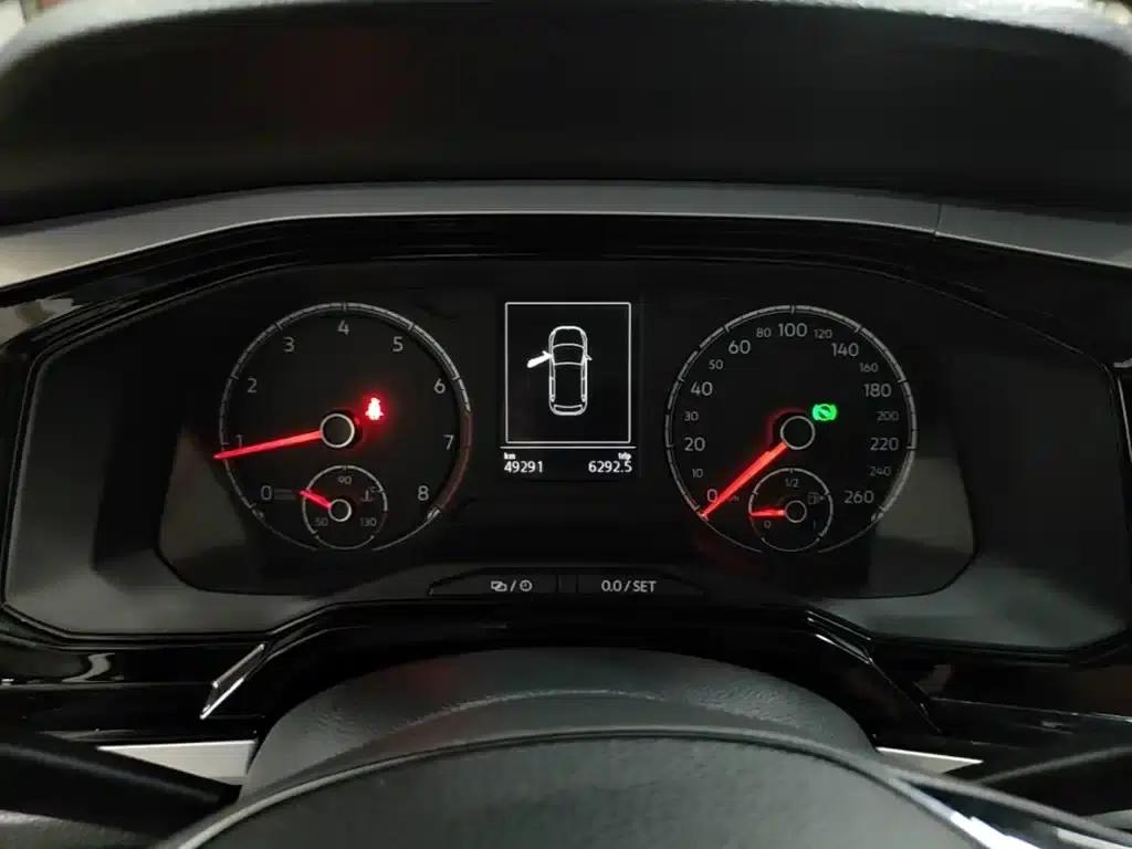 2021 Polo Plus 1.5L Automatic Colorful Technology Edition — миниатюра 12