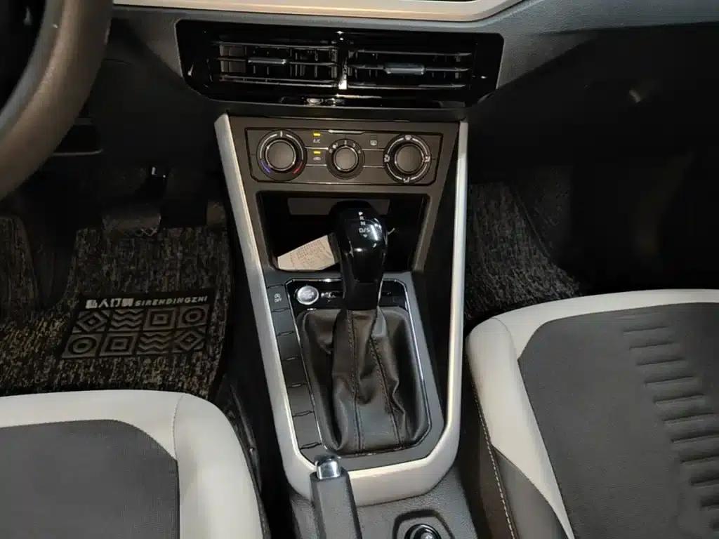 2021 Polo Plus 1.5L Automatic Colorful Technology Edition — миниатюра 14