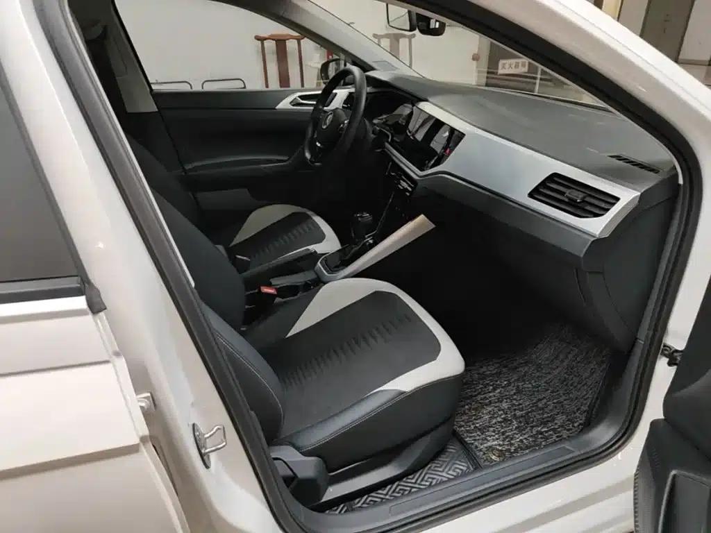 2021 Polo Plus 1.5L Automatic Colorful Technology Edition — миниатюра 25