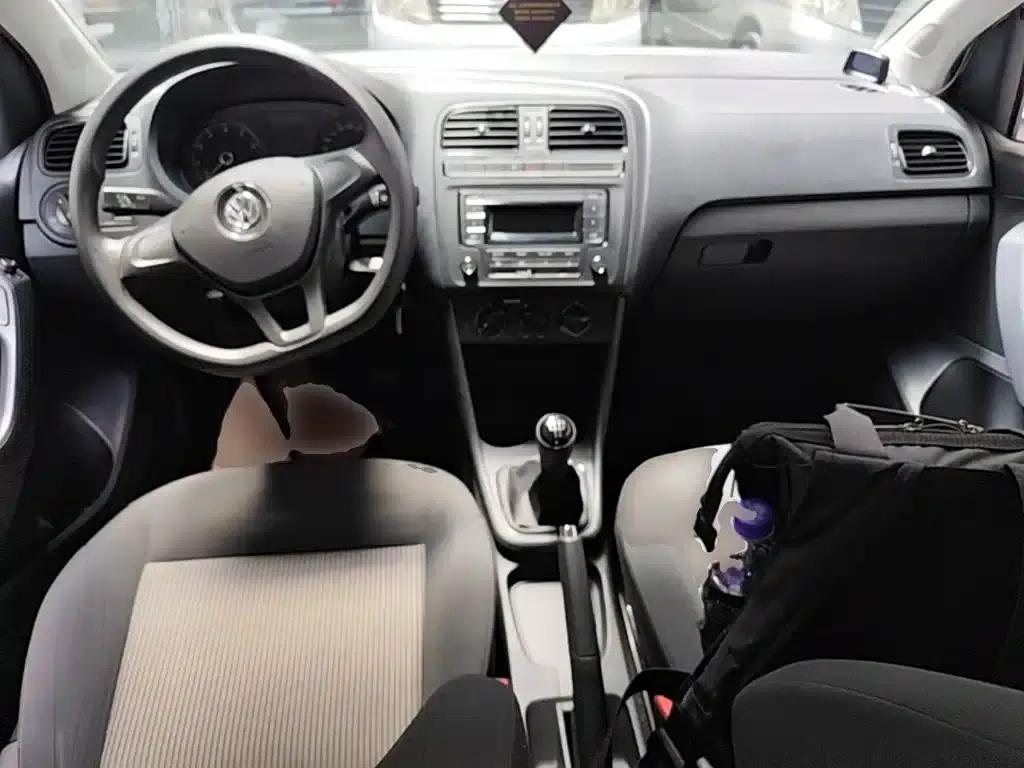 2016 Polo 1.4L Manual Fashion Edition — миниатюра 16
