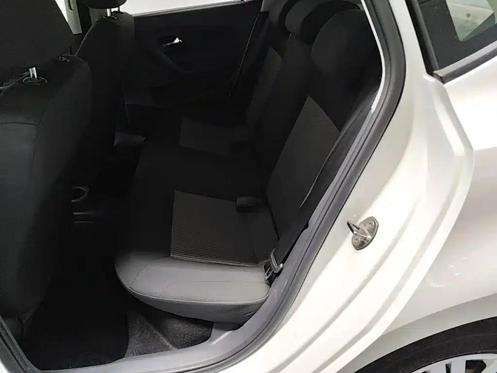 2016 Polo 1.4L Manual Fashion Edition — миниатюра 24