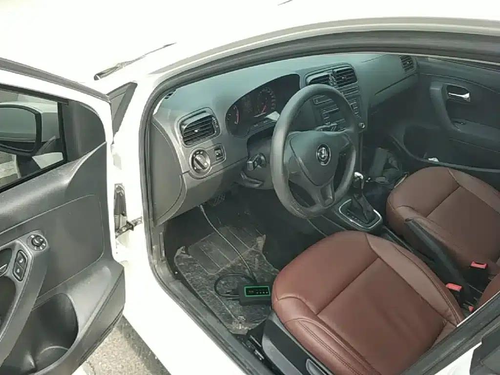 2018 Polo 1.5L Automatic Comfort Edition — миниатюра 16