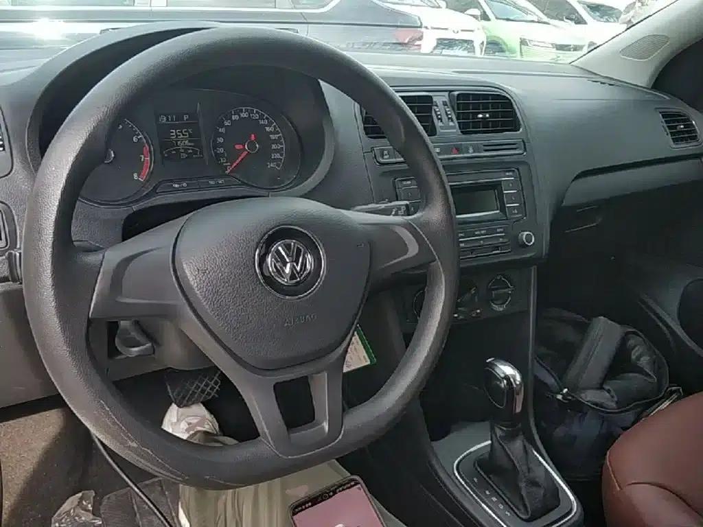 2018 Polo 1.5L Automatic Comfort Edition — миниатюра 10