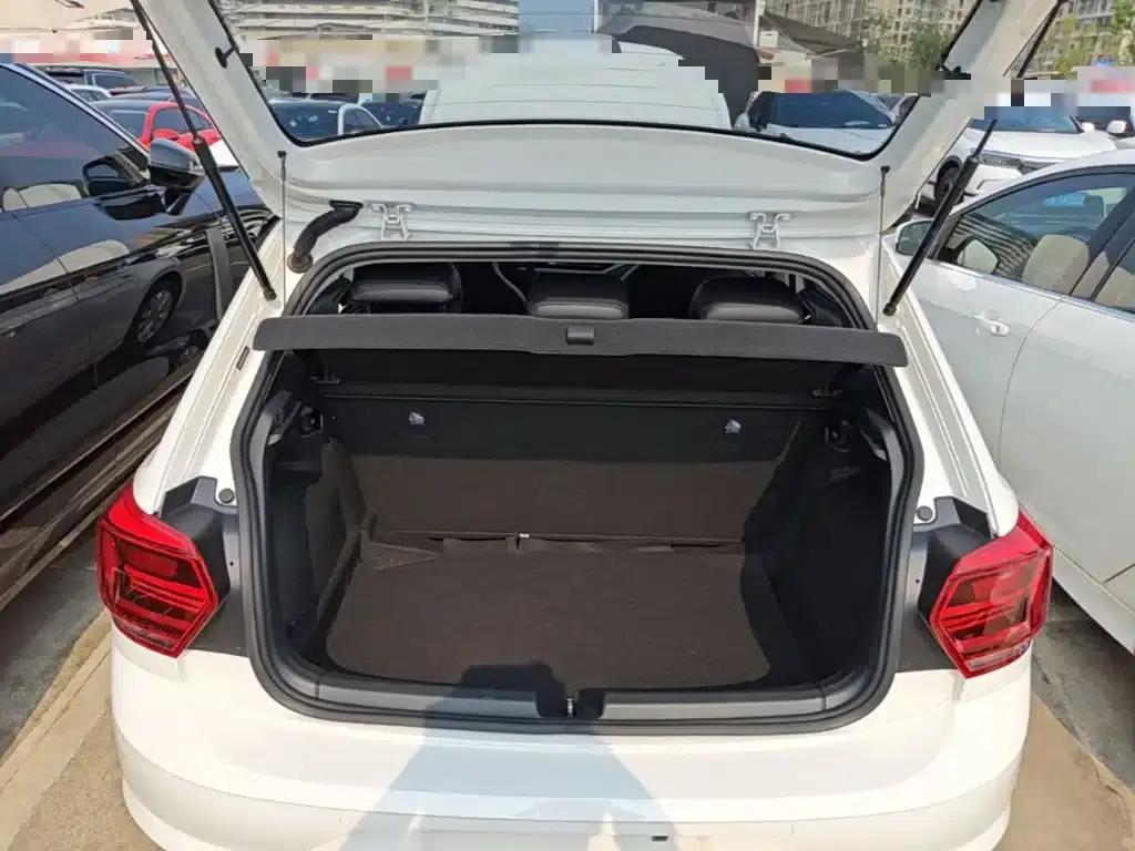 2019 Polo Plus 1.5L Automatic Colorful Technology Edition — миниатюра 19
