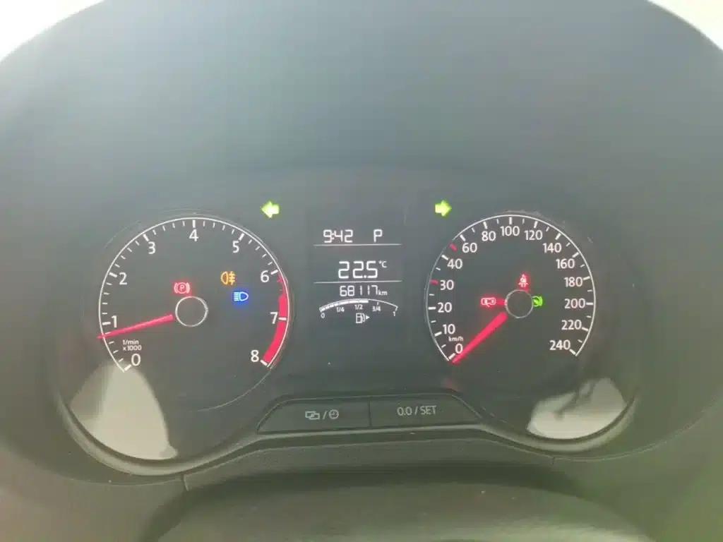 2018 Polo 1.5L Automatic Comfort Edition — миниатюра 12