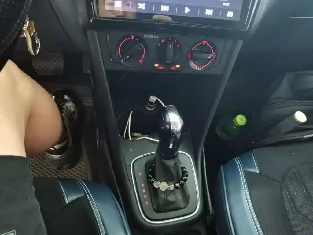 2018 Polo 1.5L Automatic Comfort Edition — миниатюра 14