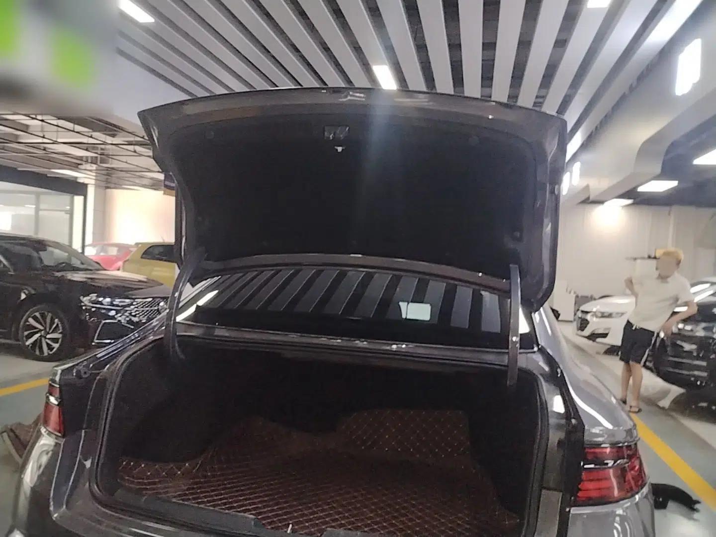 Geely Auto Preface 2024 2.0TD Qingyun Edition — миниатюра 22