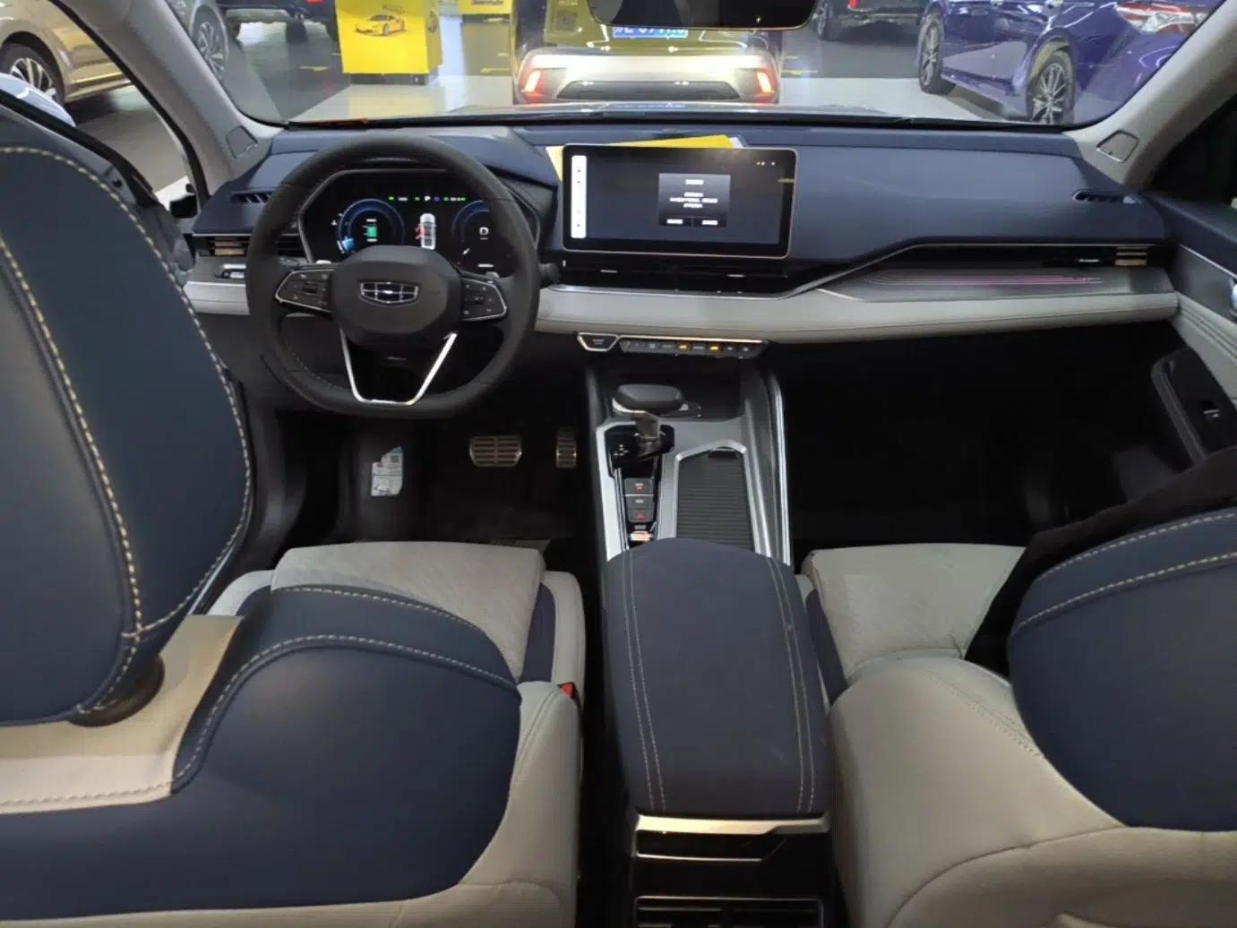 Geely Auto Preface 2023 2.0TD Prestige Version — миниатюра 12