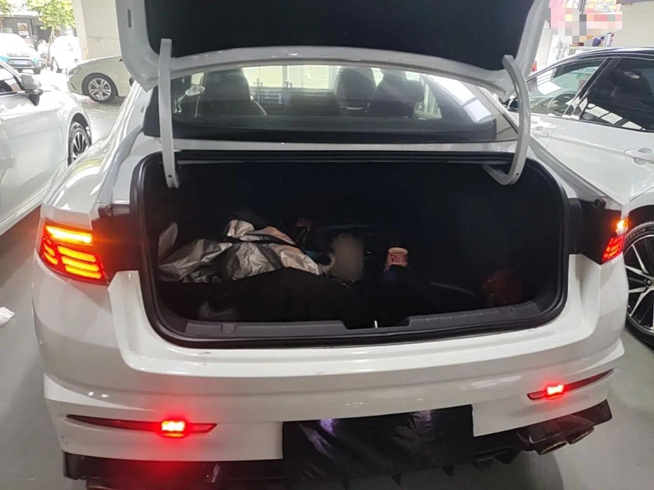 Geely Auto Preface 2023 2.0TD Space-Time Edition — миниатюра 22