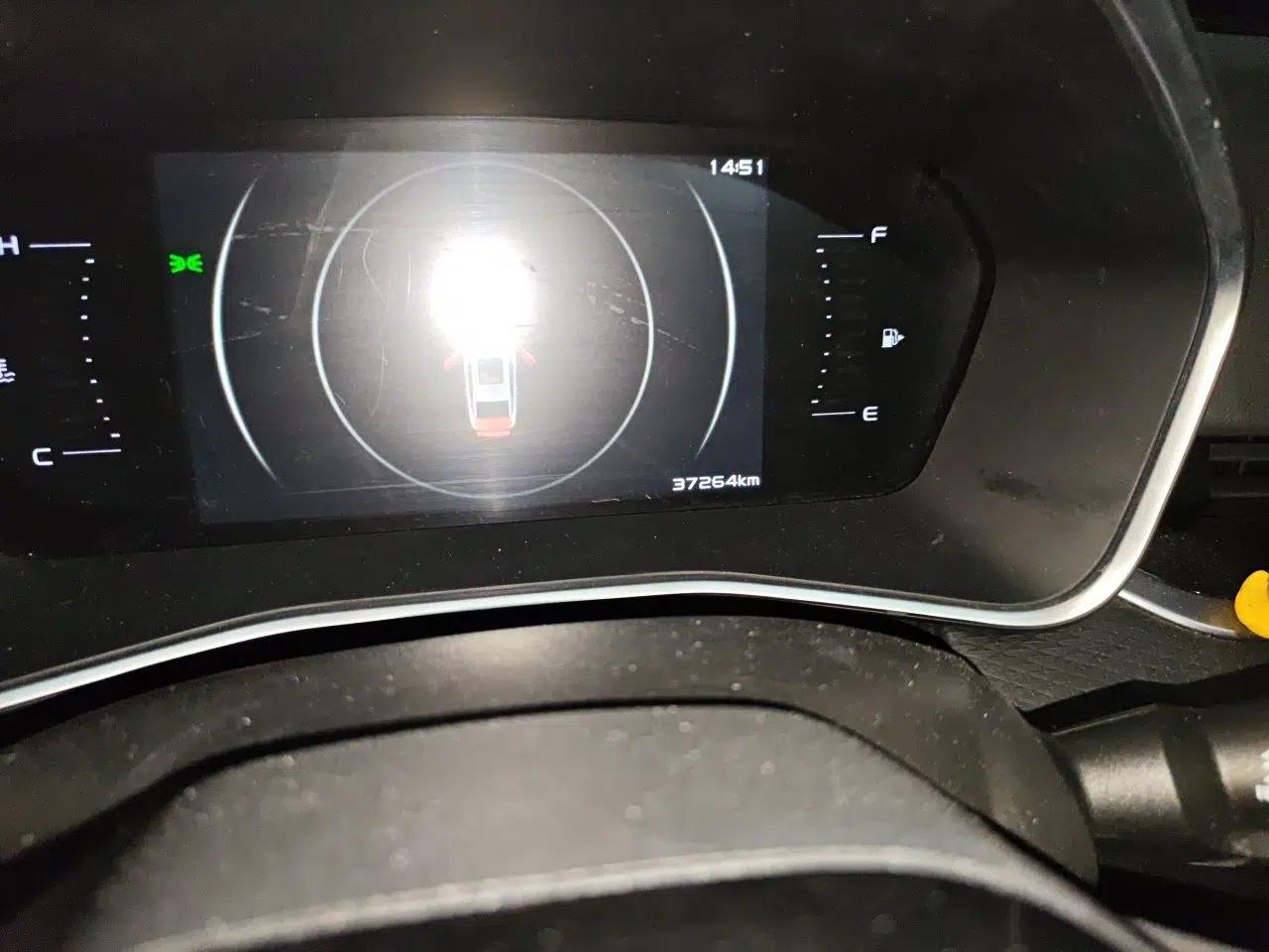Geely Auto Preface 2023 2.0TD Luxury Version — миниатюра 12
