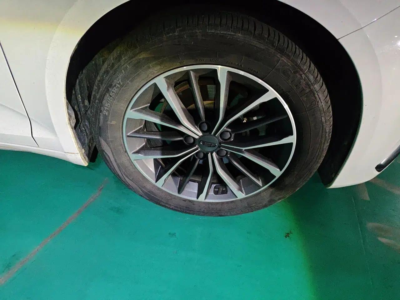 Geely Auto Preface 2023 2.0TD Luxury Version — миниатюра 8
