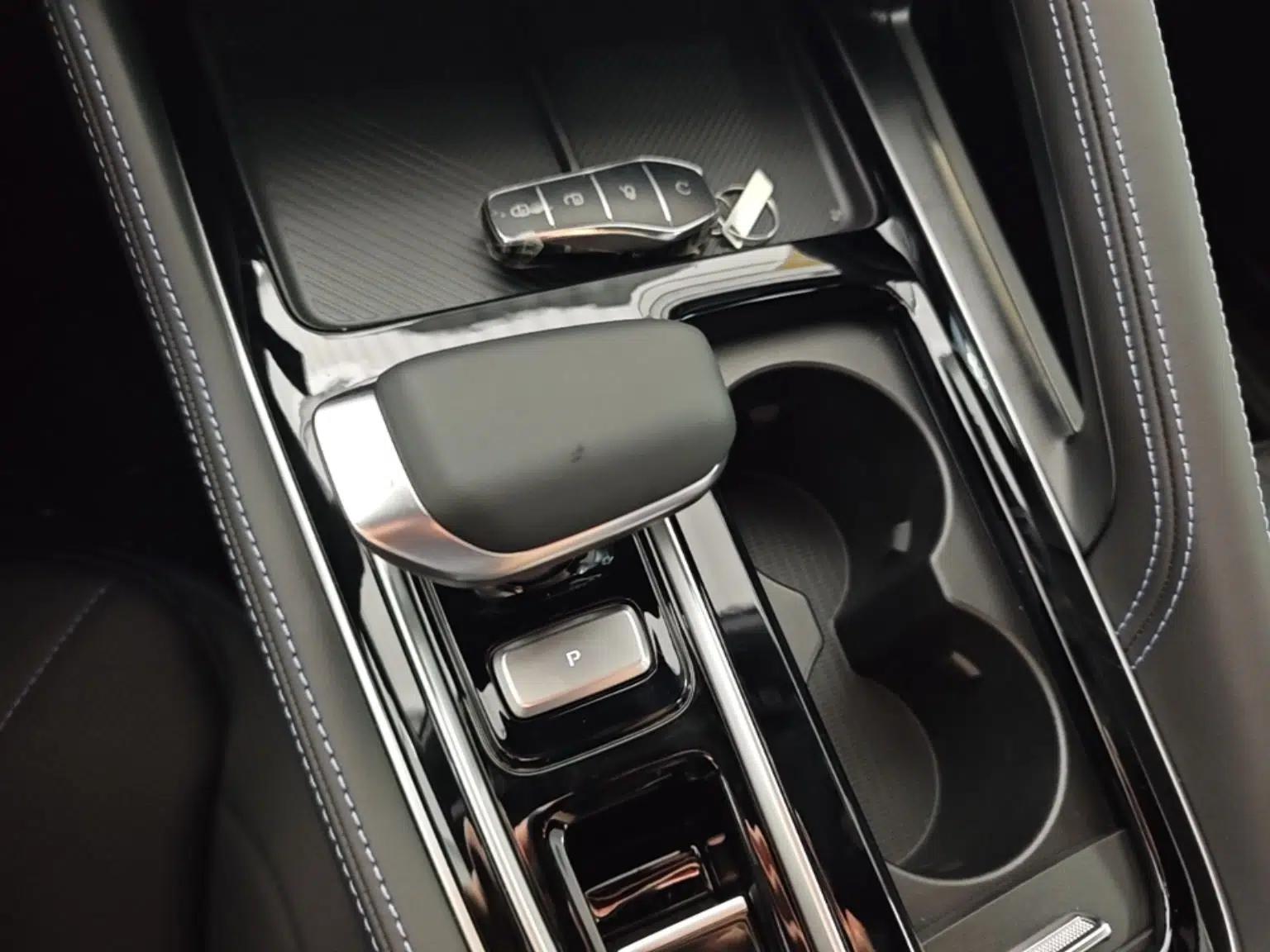 Geely Auto Preface 2026 Model Oriental Yao 1.5TD Fuyao Edition — миниатюра 16