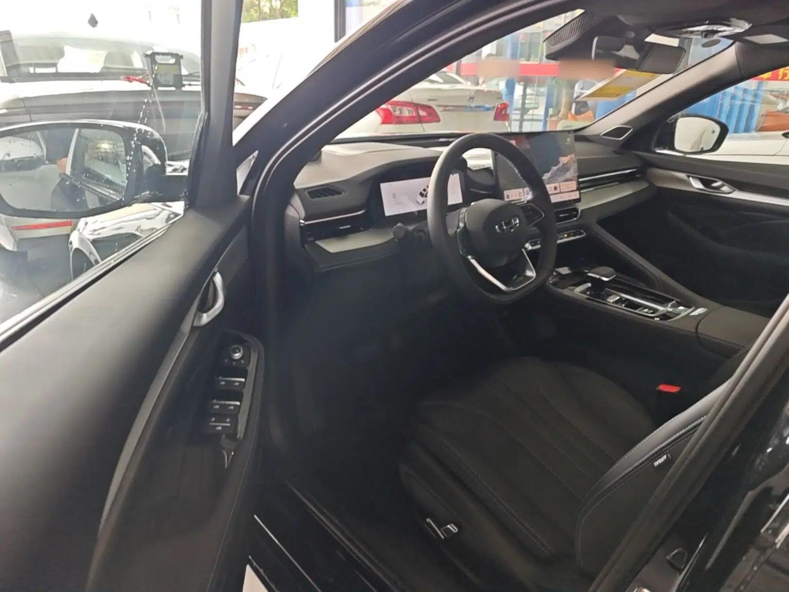 Geely Auto Preface 2026 Model Oriental Yao 1.5TD Fuyao Edition — миниатюра 18