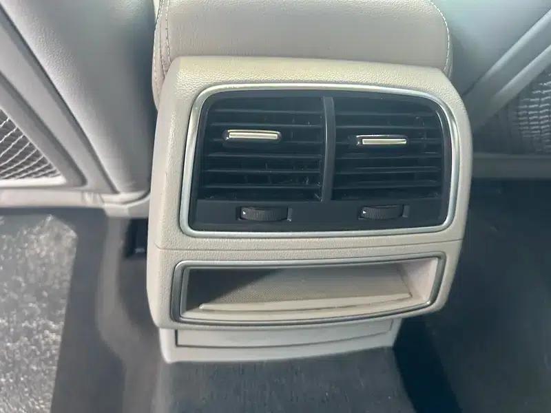 Audi A6L 2014 TFSI Standard Edition — миниатюра 11