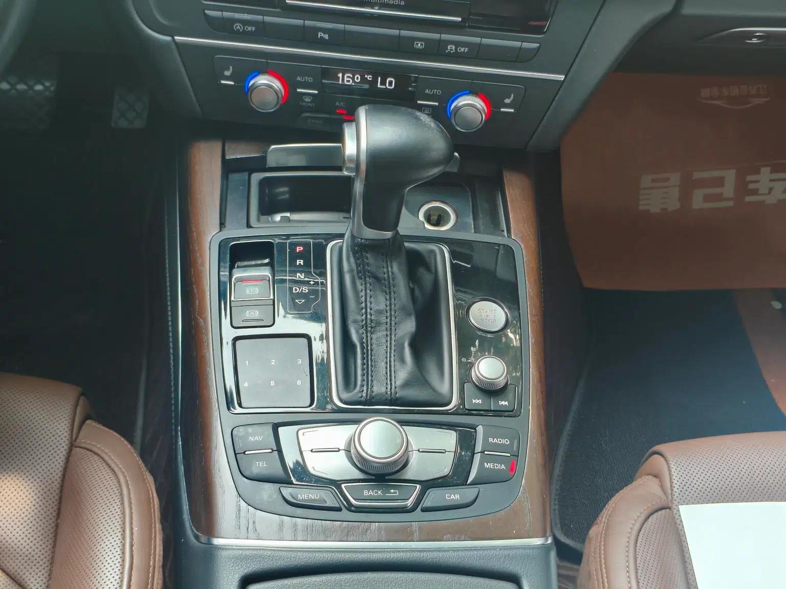 Audi A6L 2015 35 FSI quattro Comfort — миниатюра 12