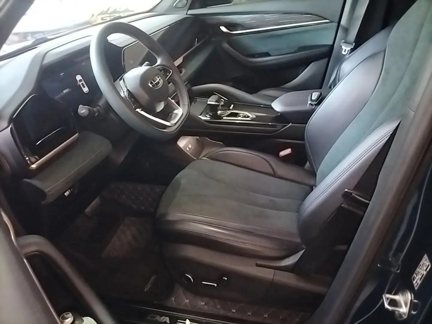 Geely Auto Monjaro L 2023 2.0TD High-Power Automatic Two-Wheel Drive Flagship Version — миниатюра 17