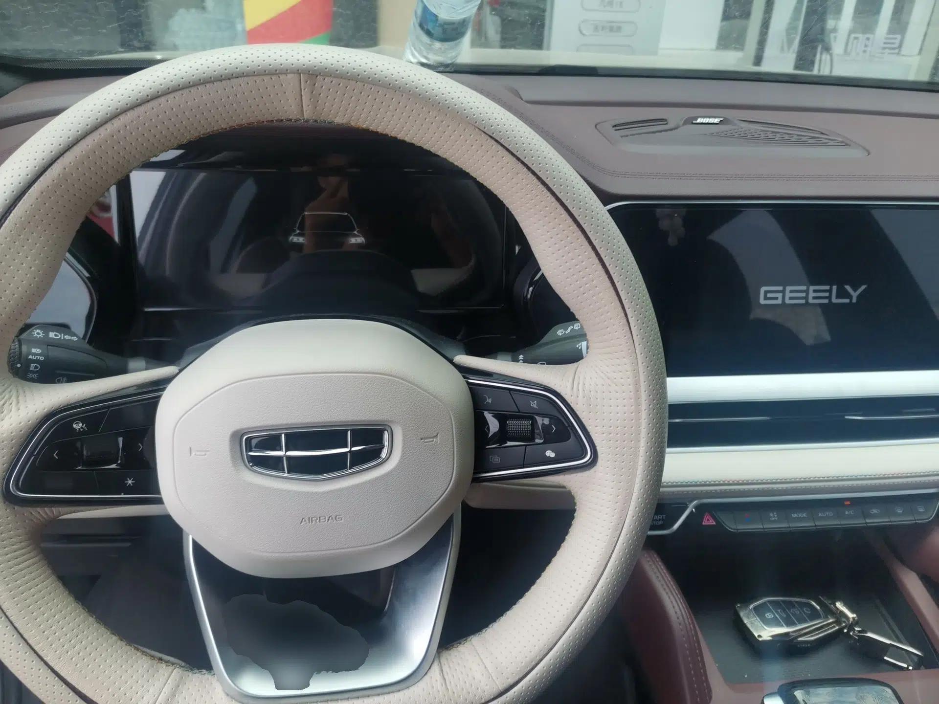Geely Auto Monjaro L 2021 2.0TD High-Power Automatic All-Wheel Drive Luxury Version — миниатюра 9