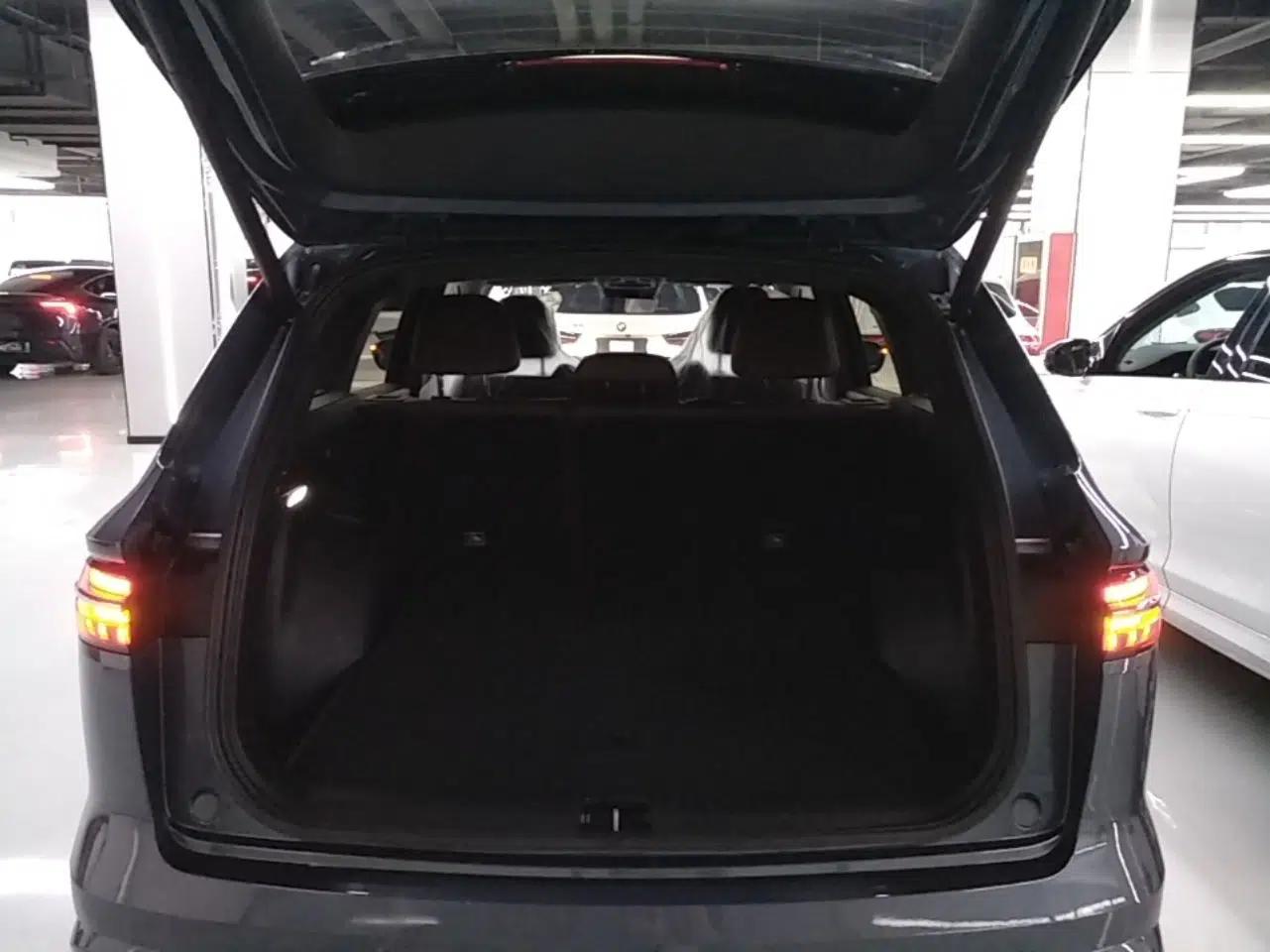 Geely Auto Monjaro L 2021 2.0TD DCT EVO Two-Wheel Drive Prestige Version — миниатюра 27