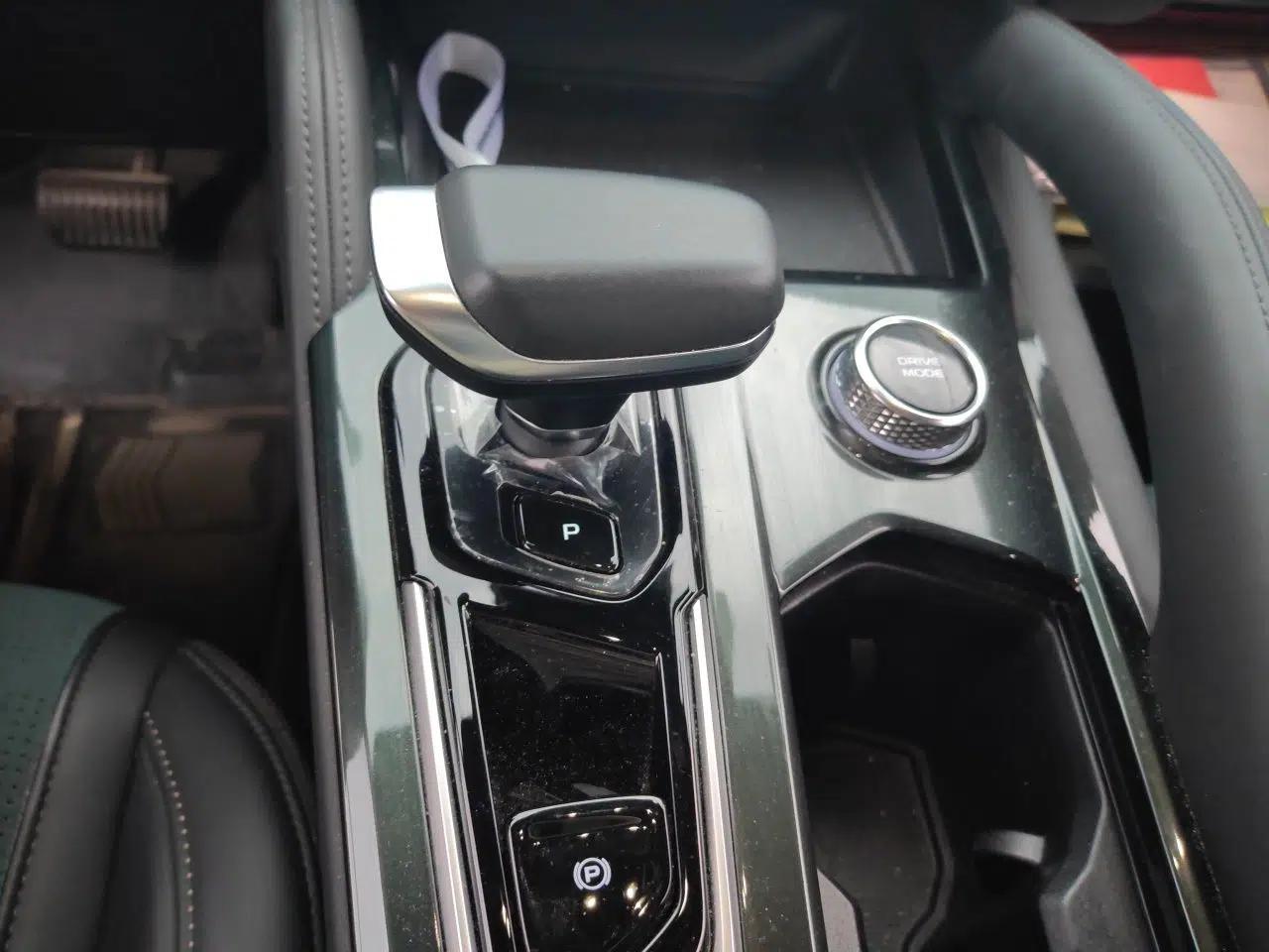 Geely Auto Monjaro L 2021 2.0TD DCT EVO Two-Wheel Drive Prestige Version — миниатюра 11