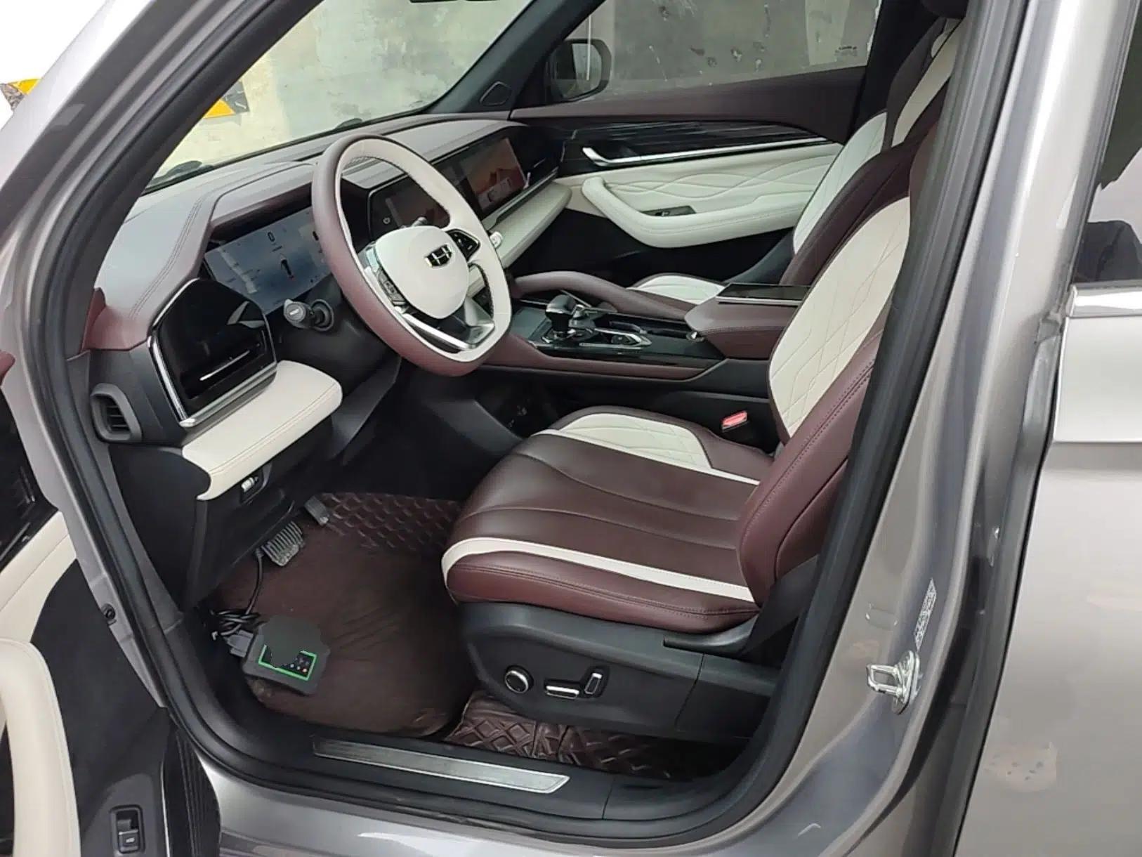 Geely Auto Monjaro L 2024 2.0TD High-Power Automatic Two-Wheel Drive Yunqi Version — миниатюра 17