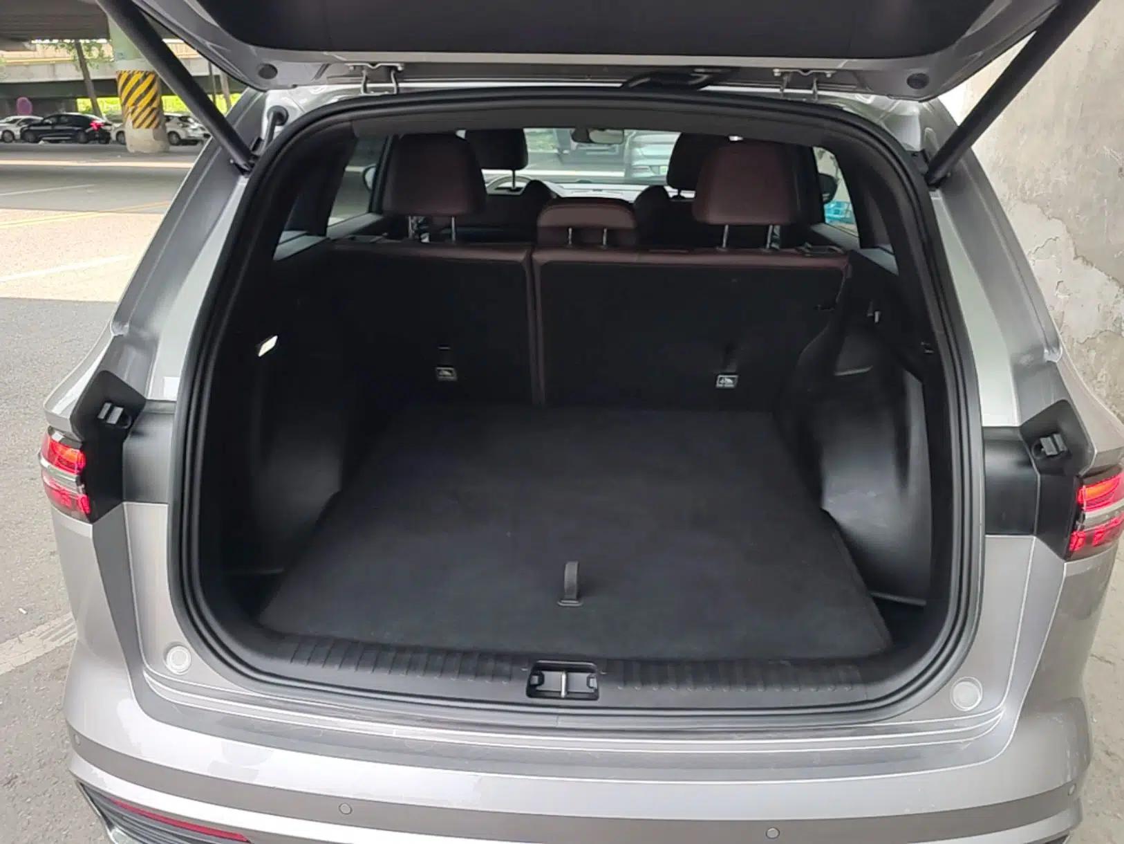 Geely Auto Monjaro L 2024 2.0TD High-Power Automatic Two-Wheel Drive Yunqi Version — миниатюра 22