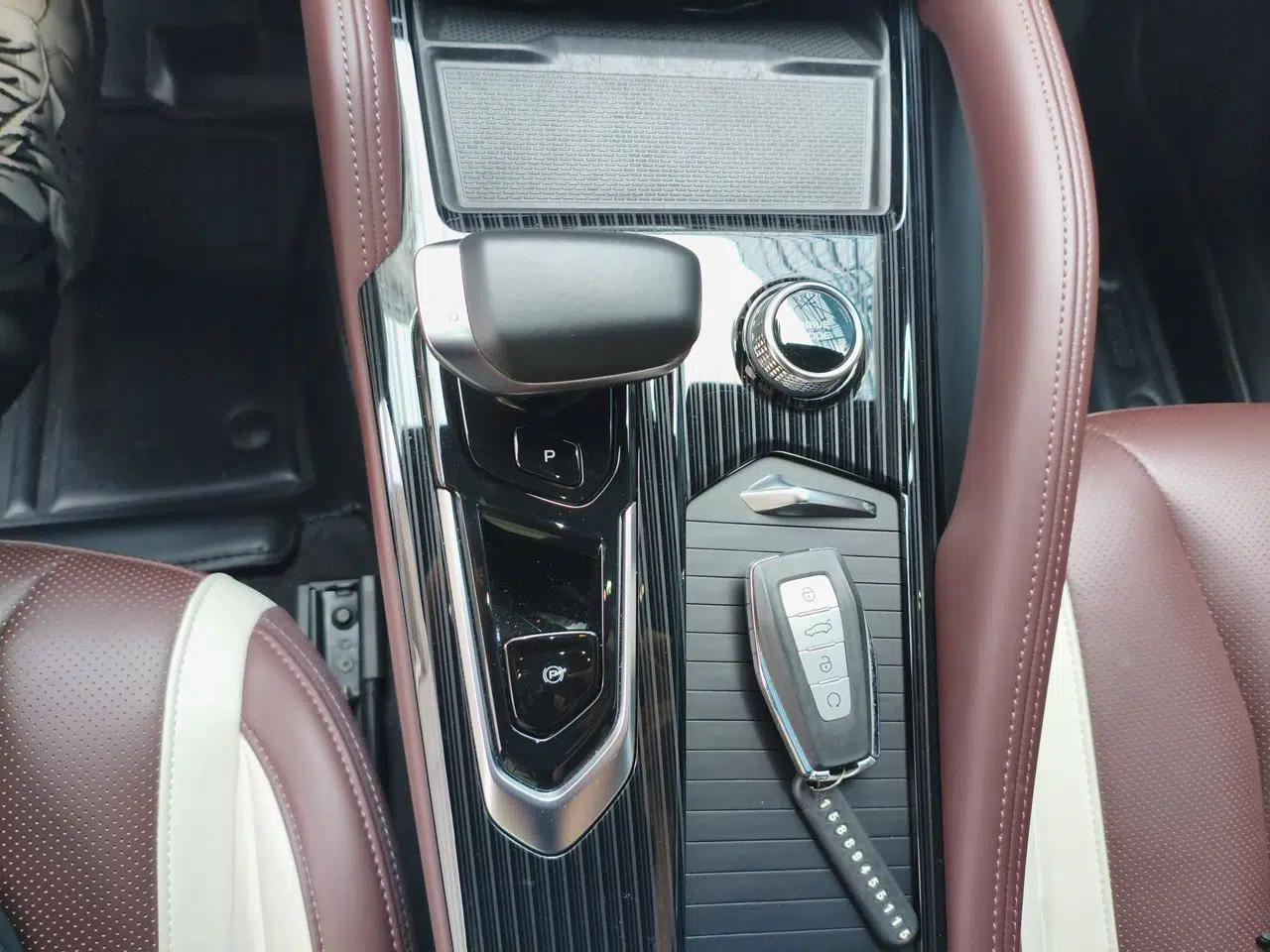Geely Auto Monjaro L 2021 2.0TD High-Power Automatic All-Wheel-Drive Flagship Version — миниатюра 14