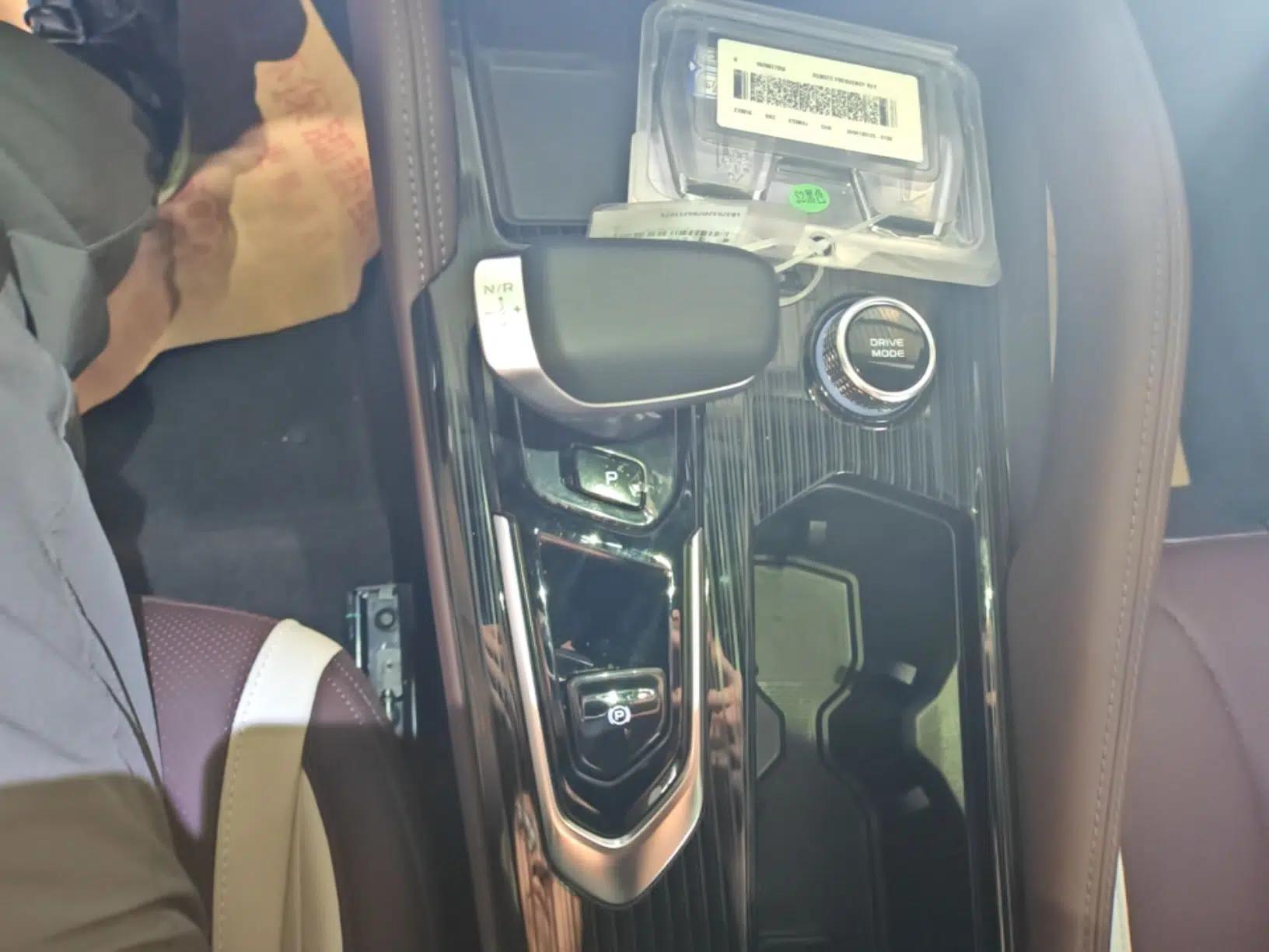 Geely Auto Monjaro L 2021 2.0TD High-Power Automatic All-Wheel-Drive Flagship Version — миниатюра 16