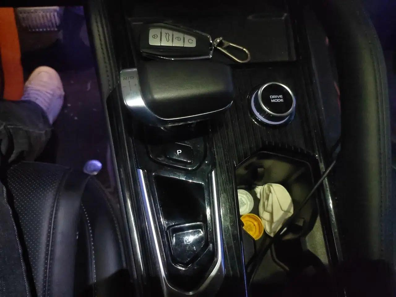 Geely Auto Monjaro L 2023 2.0TD High-Power Automatic Two-Wheel Drive Flagship Version — миниатюра 14
