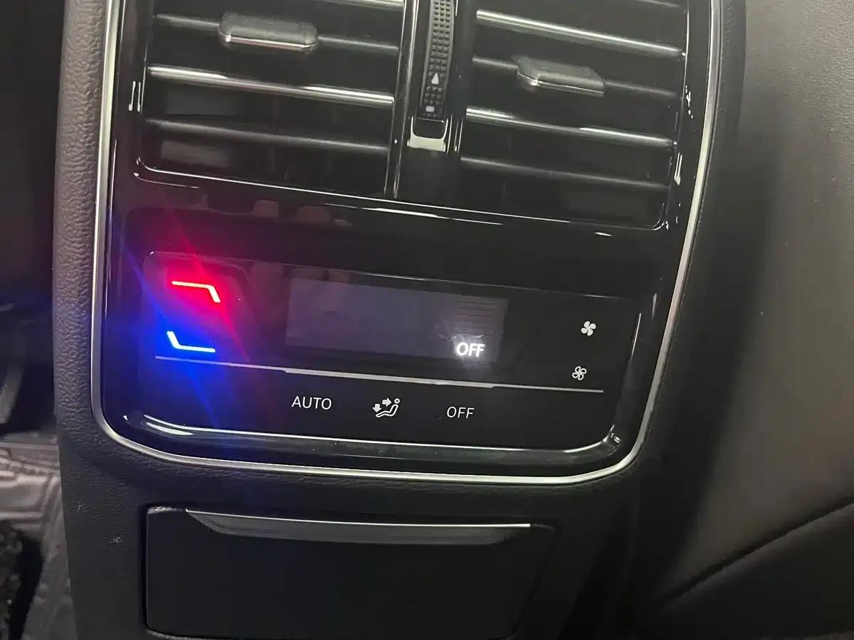 FAW-Volkswagen CC 2021 330TSI Dazzling Edition — миниатюра 13