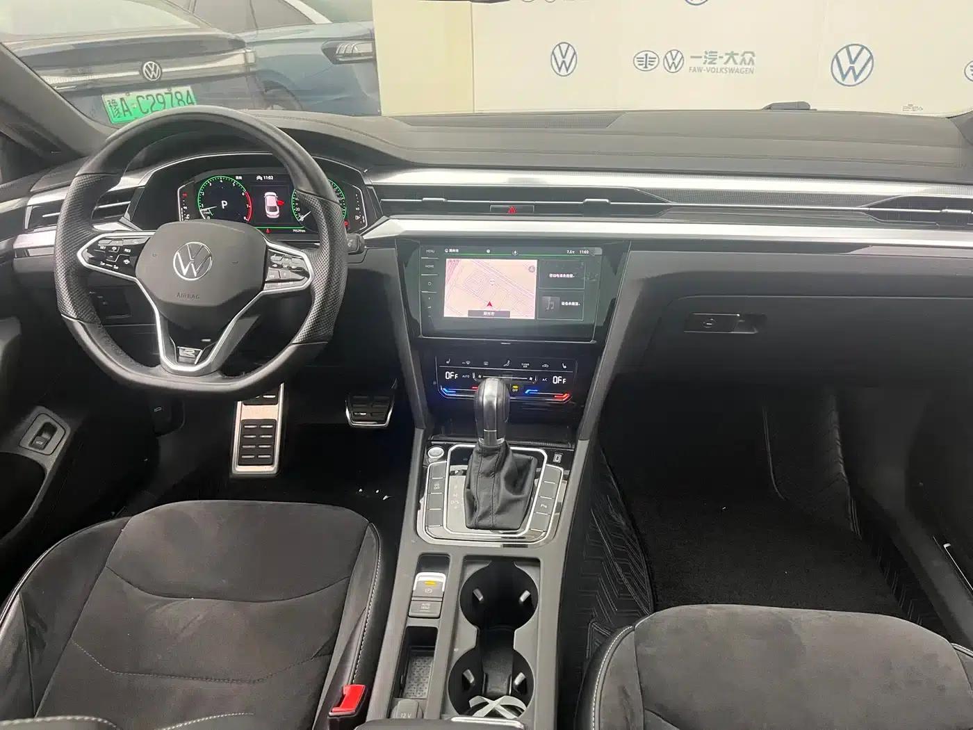 FAW-Volkswagen CC 2021 330TSI Dazzling Edition — миниатюра 17