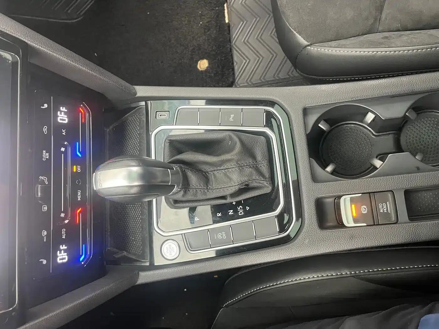 FAW-Volkswagen CC 2021 330TSI Dazzling Edition — миниатюра 20
