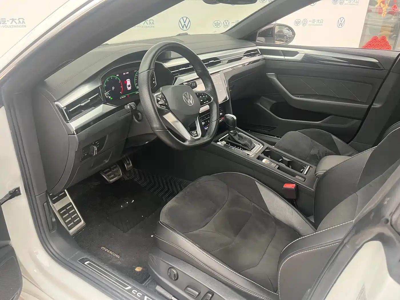 FAW-Volkswagen CC 2021 330TSI Dazzling Edition — миниатюра 8