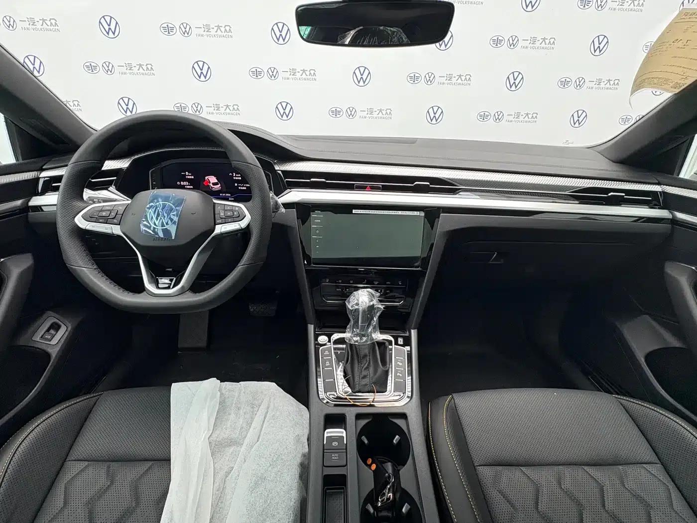 FAW-Volkswagen CC 2026 Model 30 Million Unit Selection Edition 380TSI - Eye-Catching — миниатюра 4