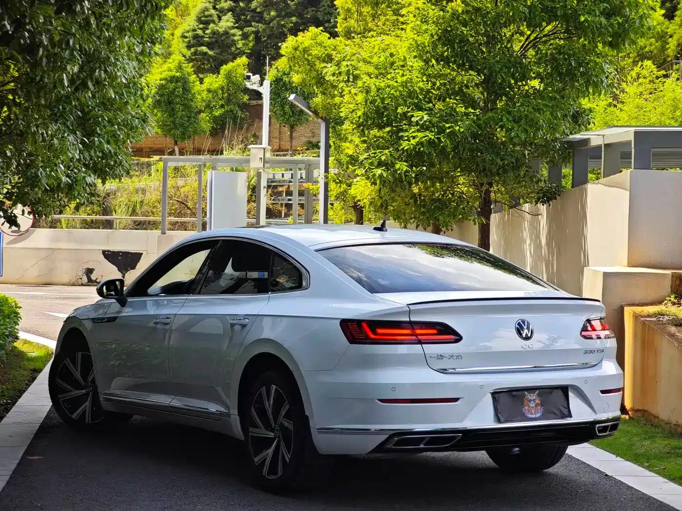 FAW-Volkswagen CC 2023 330TSI Dazzling Edition — миниатюра 7
