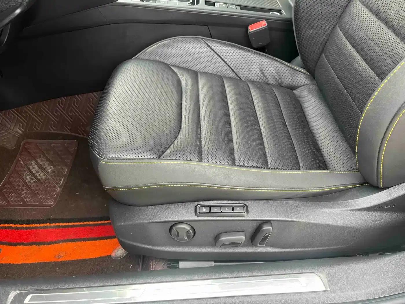 FAW-Volkswagen CC 2021 380TSI Striking Edition — миниатюра 9