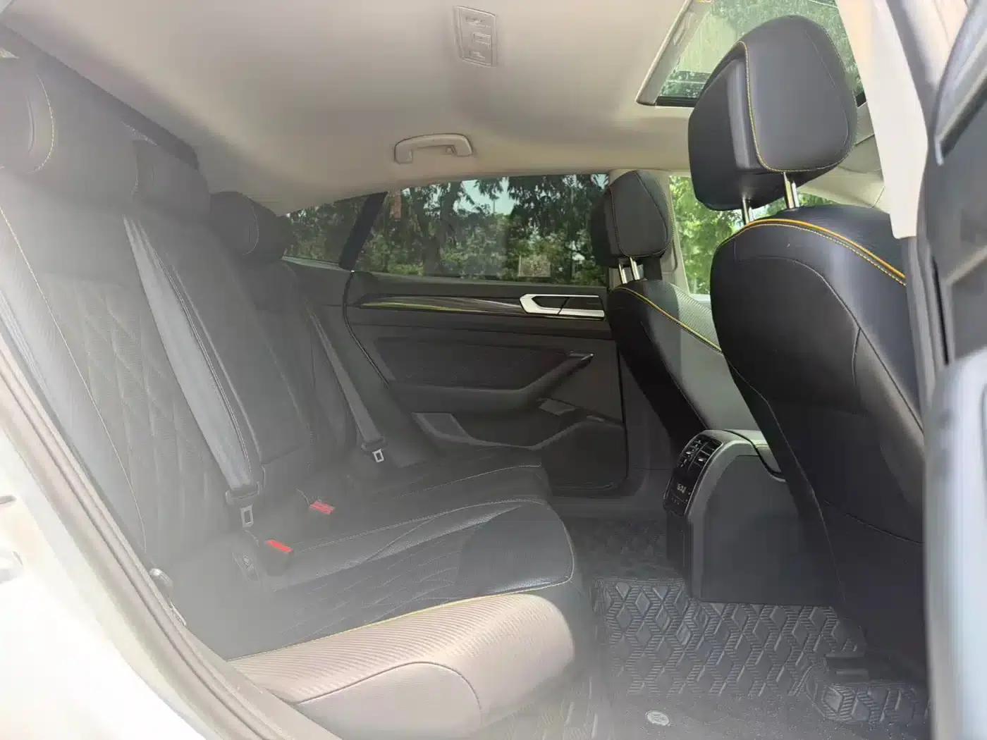 FAW-Volkswagen CC 2021 380TSI Striking Edition — миниатюра 8