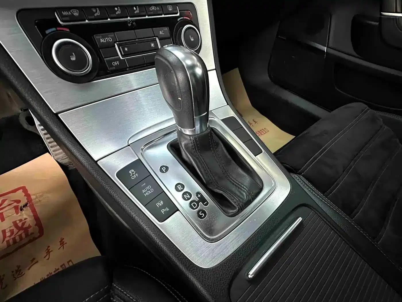FAW-Volkswagen CC 2012 2.0TSI Supreme Edition — миниатюра 9